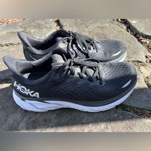 Hoka Clifton 9 size 9